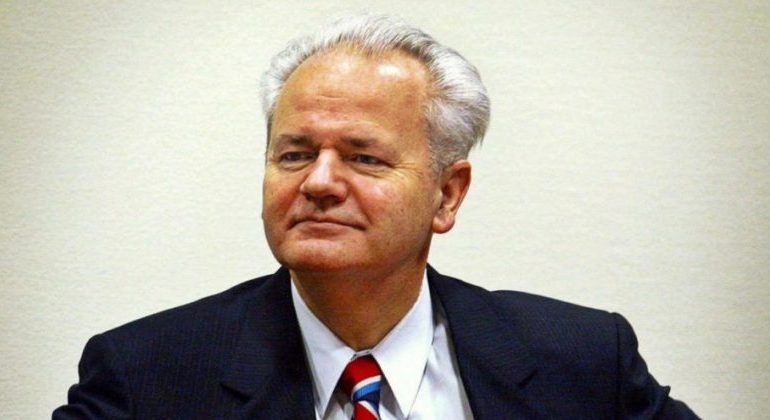 LETRA FATALE E SLLOBODAN MILLOSHEVIÇ/ Zbulohet se si e lanë rusët të vdesë në burgun e Hagës