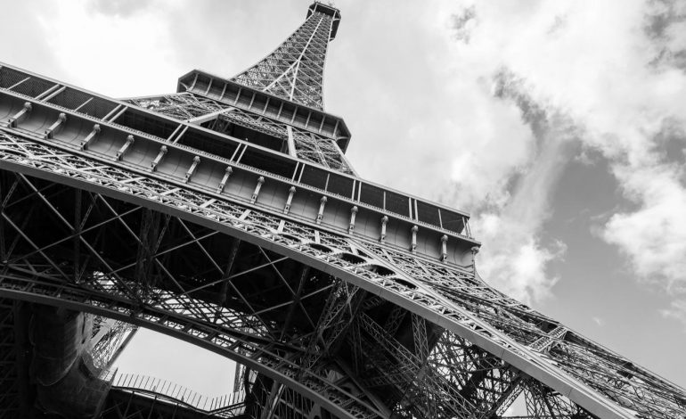 Mbyllet Kulla Eiffel për vizitorët, mosmarrëveshja me menaxherët…