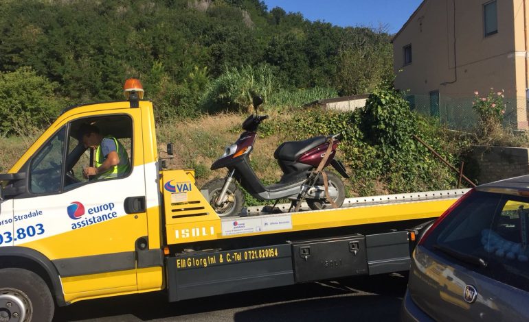 E RËNDË NË ITALI/ Vdes SHQIPTARI 22 vjeç, Policia: Motori i tij u përplas me…