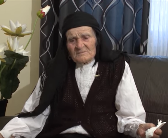 RRËFIMI I 98-vjeçares Marte Biba: Si më vranë foshnjen dhe kërkuan të firmos se jam e çmendur