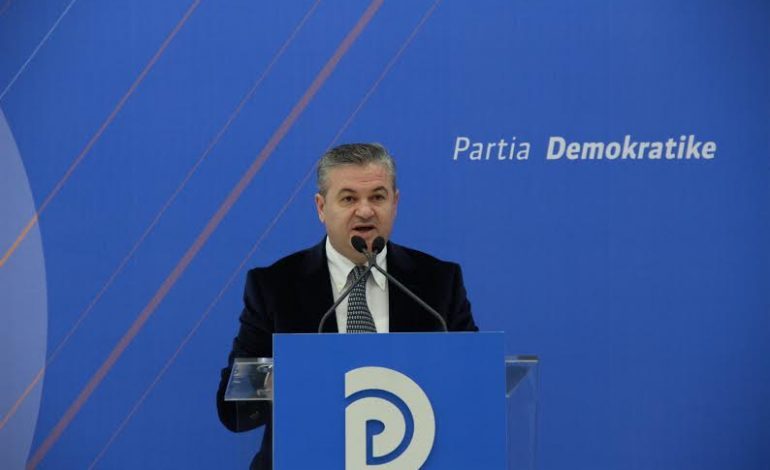 IRONIA NDAJ AMBASADËS SË SHBA/ Murrizi: Ortakë jeni ju dhe nuk prisheni për të shkoqura