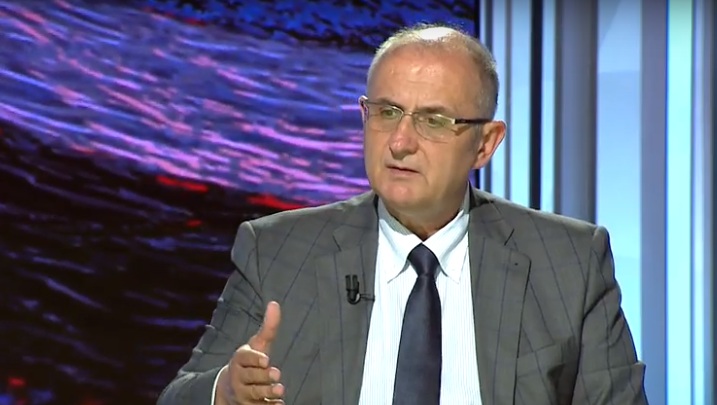 KONCESIONET NË ITALI/ Vasili: Kur Italia po i anullon, mendoni këta hajdutet tanë që duan ti…