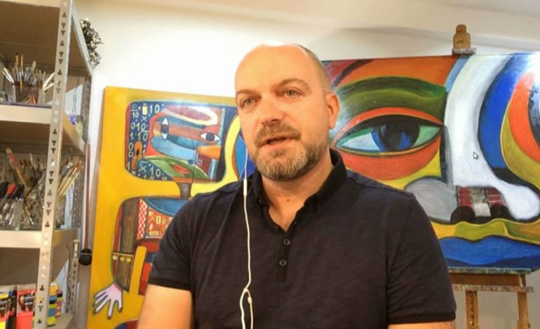 NGA BRUKSELI NË TIRANË/ Piktori i fantazisë Dastid Miluka jeton në Bruksel, por sjell në Tiranë…