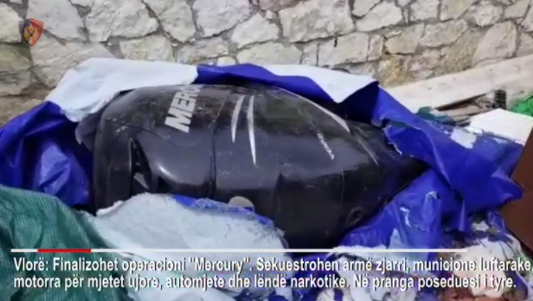 KISHTE KTHYER SHTËPINË NË DEPO ARMËSH/ VIDEO: Kush është vlonjati 25 vjeçar që u kap nga Policia