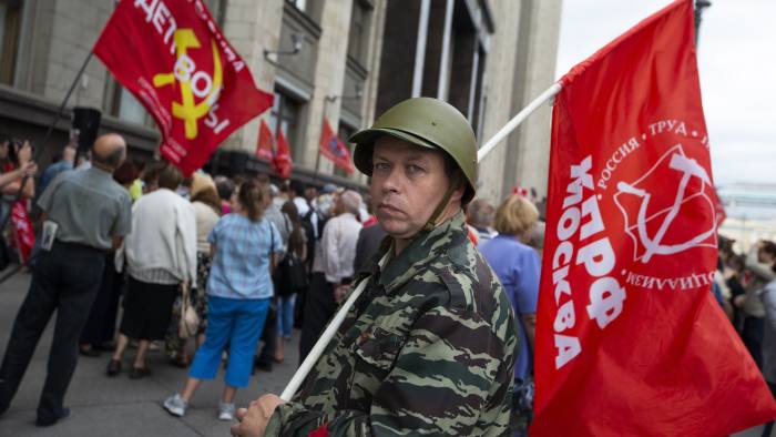 NDRYSHIMI I RRALLË NË RUSI/ Putin “zbut” qëndrimet për reformën e pensioneve pas protestave