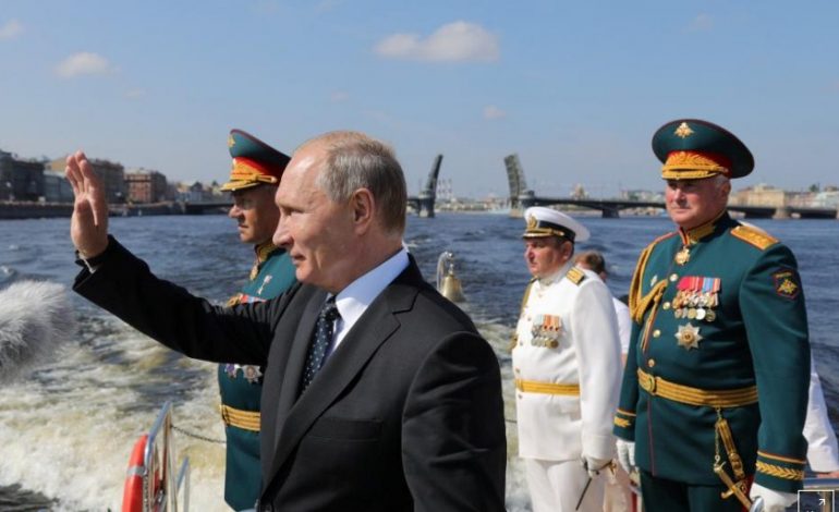 Putin krijon drejtori për të politizuar ushtrinë