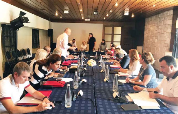TAKIMI I KABINETIT QEVERITAR/ Sot mbledhja në Vlorë. Çfarë pritet të diskutohet për shtatorin