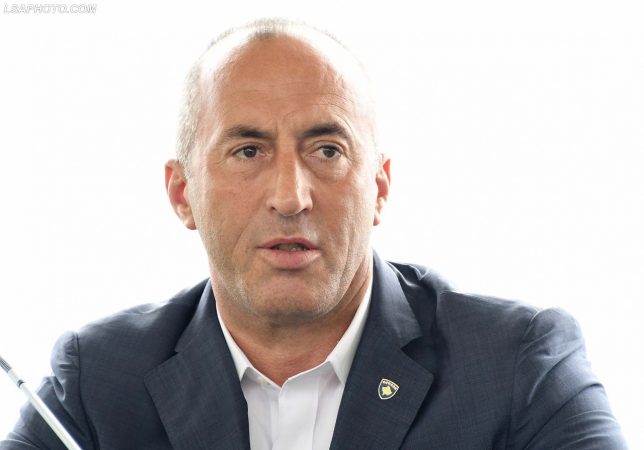 KORRIGJIMI I KUFIJVE/ Haradinaj mbështet opozitën: Keni votën time për mbrojtjen e territorit