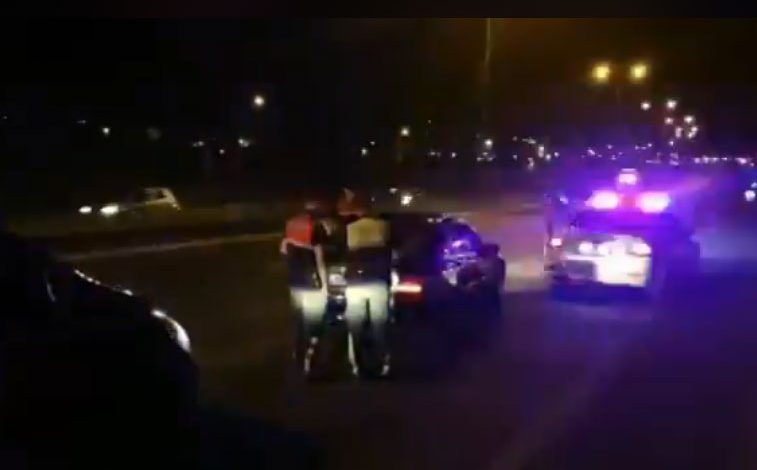 GARA ME MAKINA NË TIRANË/ Policia AKSION natën: Nuk ka asnjë falje nga shkeljet (VIDEO)