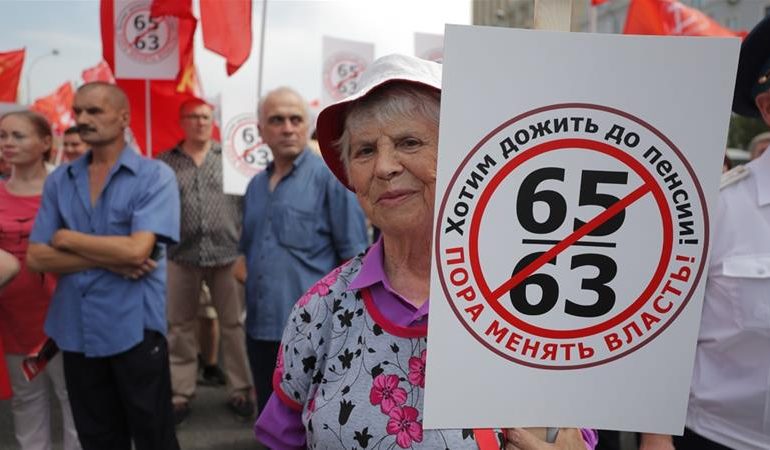 RRITJA E PENSIONEVE NË RUSI/ Qytetarët: Pse të keni një të tillë nëse nuk do ta merrni dot atë?