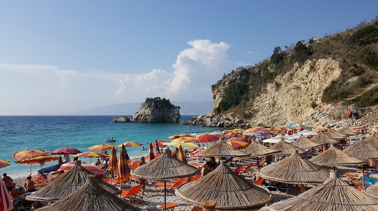 “Vado in Albania”, blogerja Sara Perico: Mrekullitë e Sarandës që nuk duhet t’i humbisni këtë verë