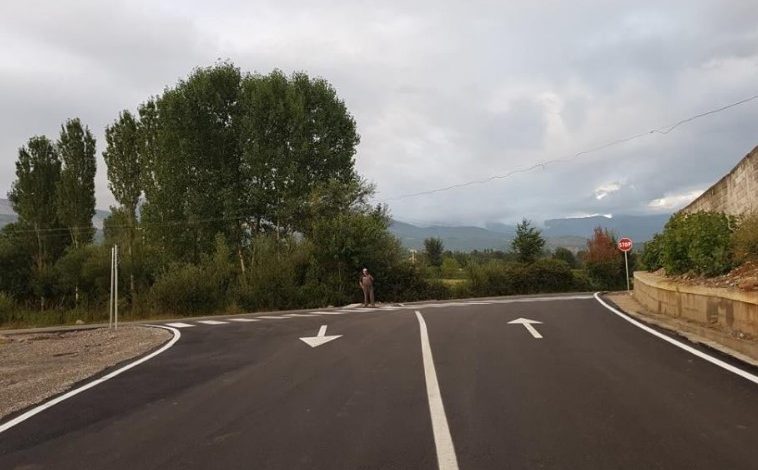 PROJEKTI PËR RRUGËT/ Një tjetër investim në Dibër. “Kastriot-Arras” tashmë lidh më shumë se 20 fshatra