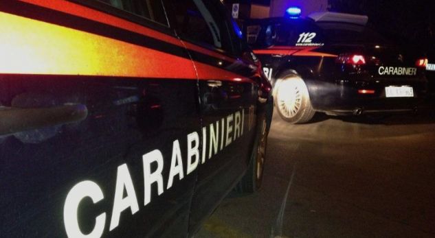 SI NË FILMA/ Dy vëllezërit shqiptarë “SPIUNOHEN” online. Policia i gjen në shtëpi “thesarin”
