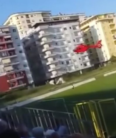 ÇIFTI QË DO MARTOHEJ NESËR/ Si u ul HELIKOPTERI në fushën e futbollit, pas aksidentit që…