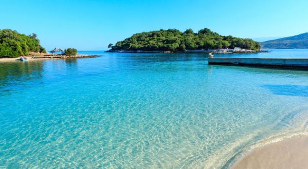 DESTINACIONI NR.1 PËR VERËN/ “Travellingtoptens”: Të huajt “aventurierë” të shkojnë në këto plazhe shqiptare…