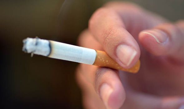 KONSUMI I CIGAREVE NË BALLKAN/ FOTO: Ja çfarë “REKORDI” mbajnë shqiptarët