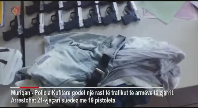 TË GJITHA TË NJË KALIBRI/ Ja çfarë u gjet në çantën e suedezit që u kap me 19 PISTOLETA në Muriqan