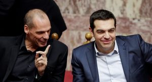 Ish- ministri grek i Financave Varoufakis kundër Tsipras: Kurrë s’do të paguhet borxhi, vetëm dhrahmia…