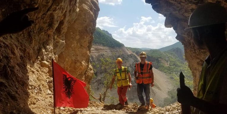 PROJEKTI I TUNELIT NË RRUGËN E “ARBËRIT”/ Ministri Gjiknuri: Nisim ndërtimin e Urës së Vashës