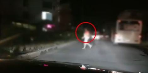 AKSIDENTET RRUGORE/ Policia apel këmbësorëve: Jeni rrezik, përdorni vendkalimet e duhura (VIDEO)
