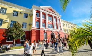 PROCEDURAT/ Çelet programi i Ministrisë: Studentët e huaj mund të aplikojnë në universitetet tona