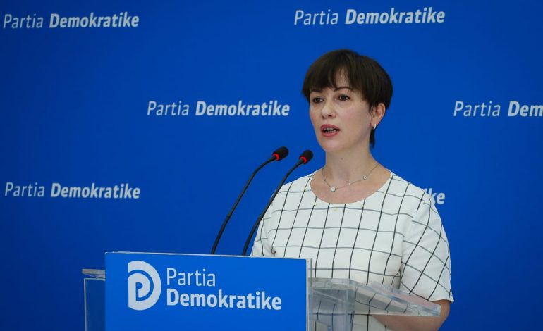 SHPENZIME LUKSI QË ARRIJNË NË 11 MILIARDË LEKË/ PD nuk “ndal” akuzat ndaj Ramës: Do të vihesh para ligjit