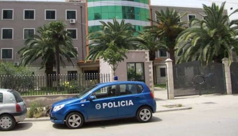 U DHUNUA NGA KUNATI DHE DJEMTË E TIJ/ Detajet e REJA: Doli nga komisariati dhe…(FOTOT)