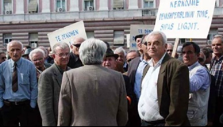 VENDIMI I QEVERISË/ Ndryshimet tek “ISH TË PËRNDJEKURIT”. Si do të shpërndahen këstet (SKEMA)