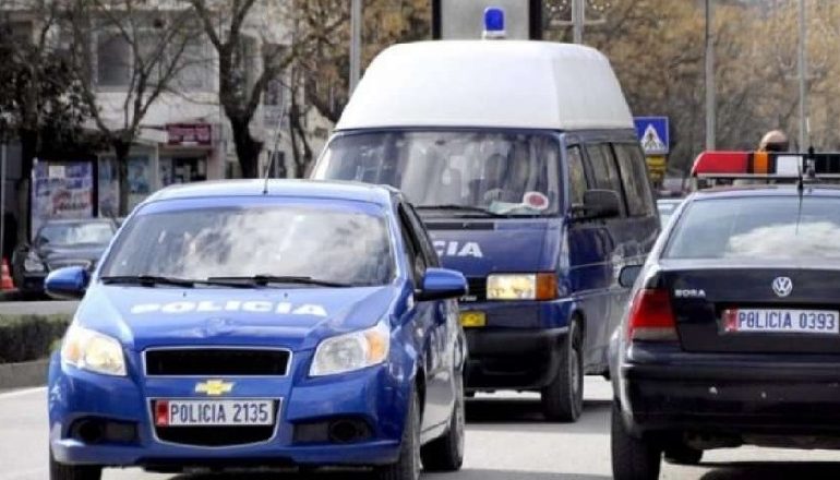 ARRESTIMI I POLICISË/ Arrestohen 3 persona. I rrëmbyen vajzën e mitur dhe e kërcënuan gruan në Bulqizë (Emrat)