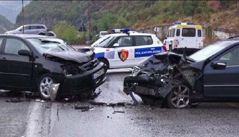 TRAGJEDITË RRUGORE/ INSTAT: Në gusht humbën jetën 27 persona, 143 të vdekur në…