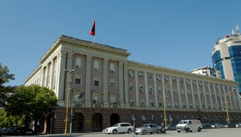 “VETTINGU I POLITIKANËVE”/ Sot pritet shqyrtimi i nismës së opozitës për ndryshimet Kushtetuese