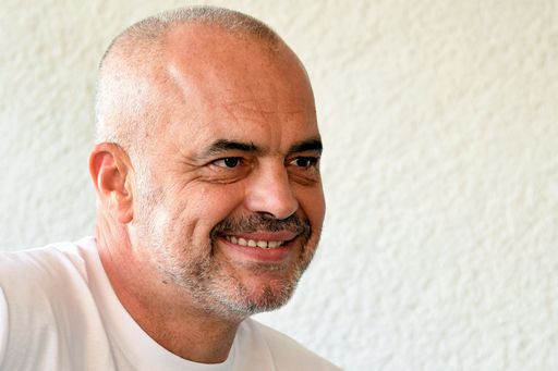 “AIR ALBANIA”/ Rama: Udhëtim krejt i pazakonshëm, me siguri do t’ju pëlqejë edhe juve (VIDEO)
