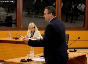 VETTINGU/ Hetime të cekëta dhe PASURIA e pajustifikuar që sollën shkarkimin e Elsion Sadikut