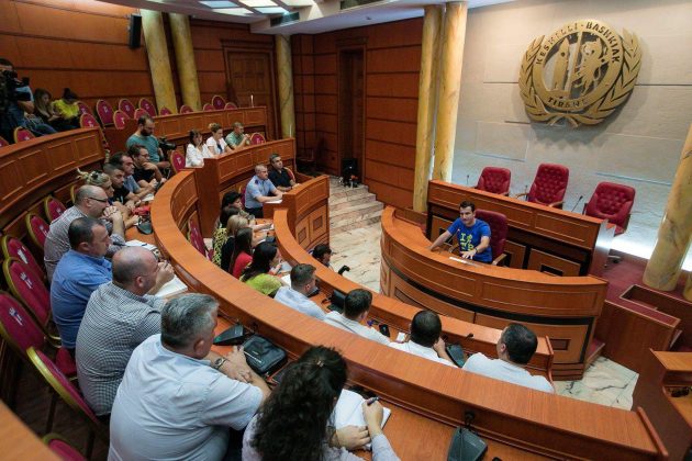 TIRANA ME LAGJE TË REJA/ Veliaj: Amnisti e përkohshme per gjobat