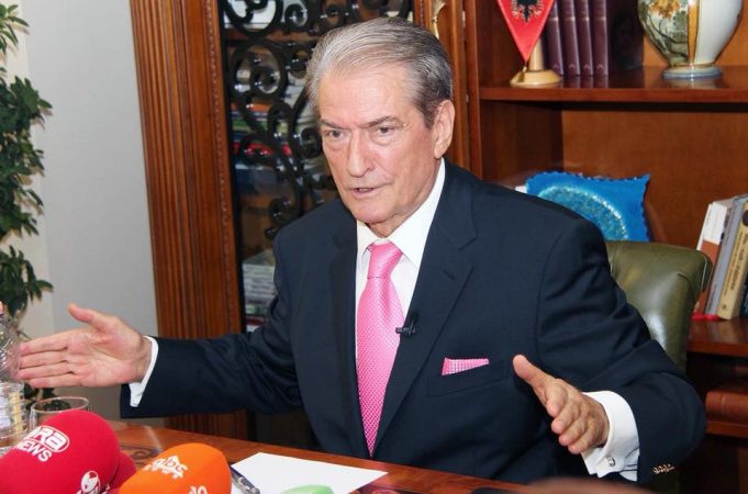 “SHTETI UNIK NË BOTË QË…”/ Berisha liston fakte: Si tentuan ta “varrosnin” rastin e Xhisielës
