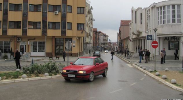 CËSHTJA E KUFIJVE/ Kërkesa e liderve politik shqiptarë ka nxitur konflike ndëretnike