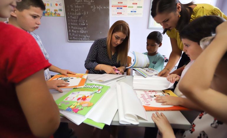 VITI I RI SHKOLLOR/ Manastirliu te ‘Zyber Hallulli’: 201 fëmijë të institucioneve të përkujdesit janë gati