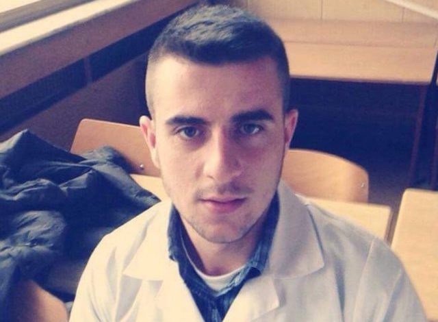 E TRISHTË/ Studenti i mjekësisë humb jetën pak minuta para provimit. Pësoi ATAK…