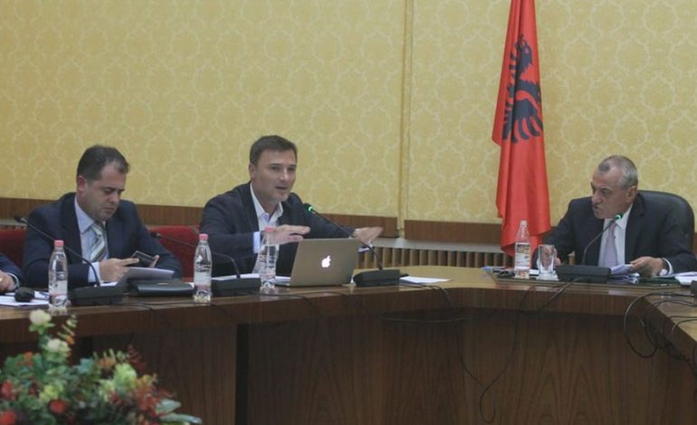 VETTINGU I POLITIKANËVE/ PS kalon projektligjin në Komisionin e Venecias, rrëzohet propozimi i PD