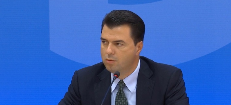 BOJKOT SËRISH I SEANCËS/ Opozita mbledh “Kuvendin” në Durrës. Ja çfarë pritet të ndodhë