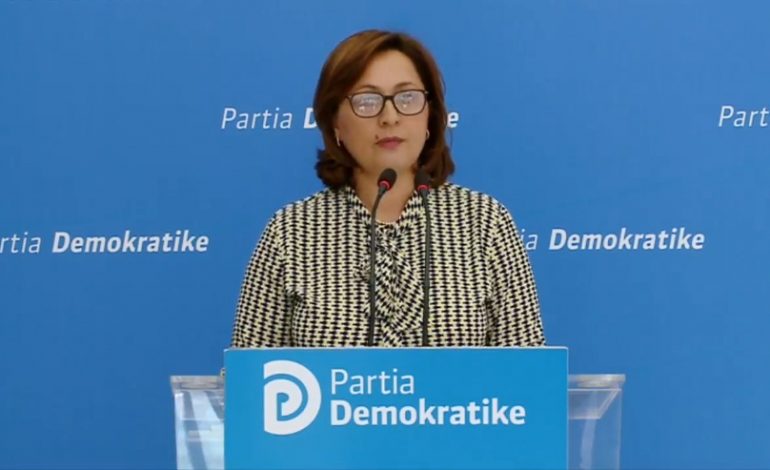 “EDI RAMA KA RRITUR TAKSAT DHE UA JEP SHPURËS SË TIJ”/ Valë akuzash nga PD: I varfëroi shqiptarët