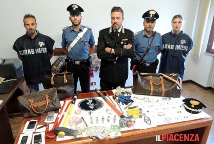 AKSIONI ME HELIKOPTER/ 18 goditje brenda muajit. Shkatërrohet banda shqiptare në Itali (FOTO)