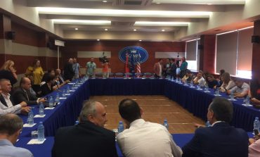DY TAKIME BRENDA 5 DITËSH/ Çfarë u tha në Shkodër dhe "vendimi" që mori opozita në Elbasan
