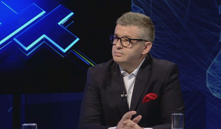 “TOP TALK”/ Alfred Peza: Edhe PS e do vettingun politik, por PD është jo serioze