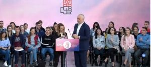 ANËTARËSIMET NË PS/ Rama sulmon Bashën: Nuk i duan oligarkët kur punojnë për vendin, kur shkundin xhepat për kunetërit e tyre, PO