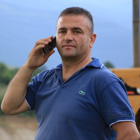KREU I “SHOQATËS ARTISTIKE”/ Arrestohet 45 vjeçari, dërgonte vajza për prostitucion në Maqedoni (EMRI)