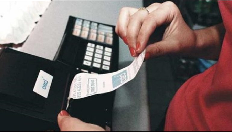 DREJTORIA E PËRGJITHSHME E TATIMEVE/ Parajmëron bizneset e vogla: Kujdes me gabimet në shtypjen e kasës, do ju fusim në TVSH