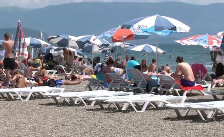 RRITET NUMRI I TURISTËVE TË HUAJ/ Raporti nga Instat: Gjatë tetëmujorit shkon në 18.8%