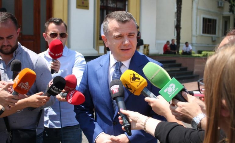 VETINGU NË POLITIKË/ Balla: Basha synon pengimi i hetimit nga SPAK për politikanët e korruptuar