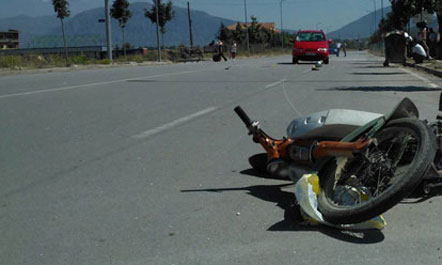 NDODH NË TIRANË/ Drejtuesi i mjetit humb kontrollin dhe aksidentohet, 49 vjeçari vihet në pranga pasi…